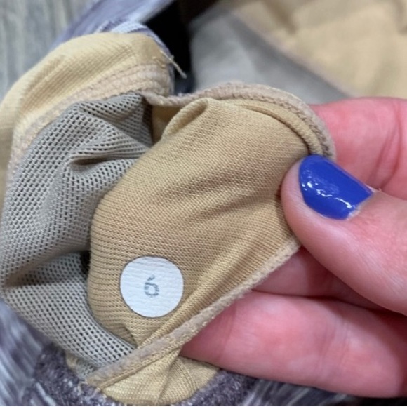 Lululemon 50 Rep Sports Bra in Magnum Space Dye. Size 6 - Picture 7 of 7
